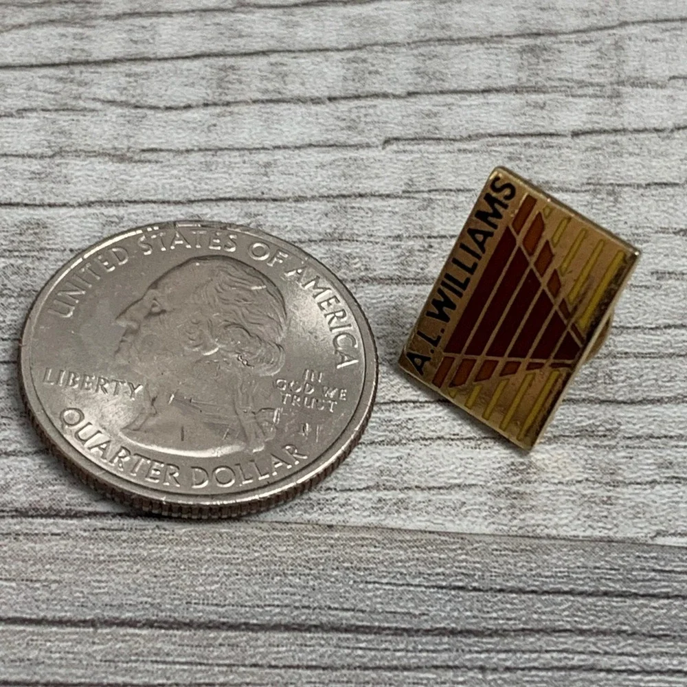 Vintage A.L. Williams Corporate Logo Lapel Pin Gold Tone Financial Memorabilia